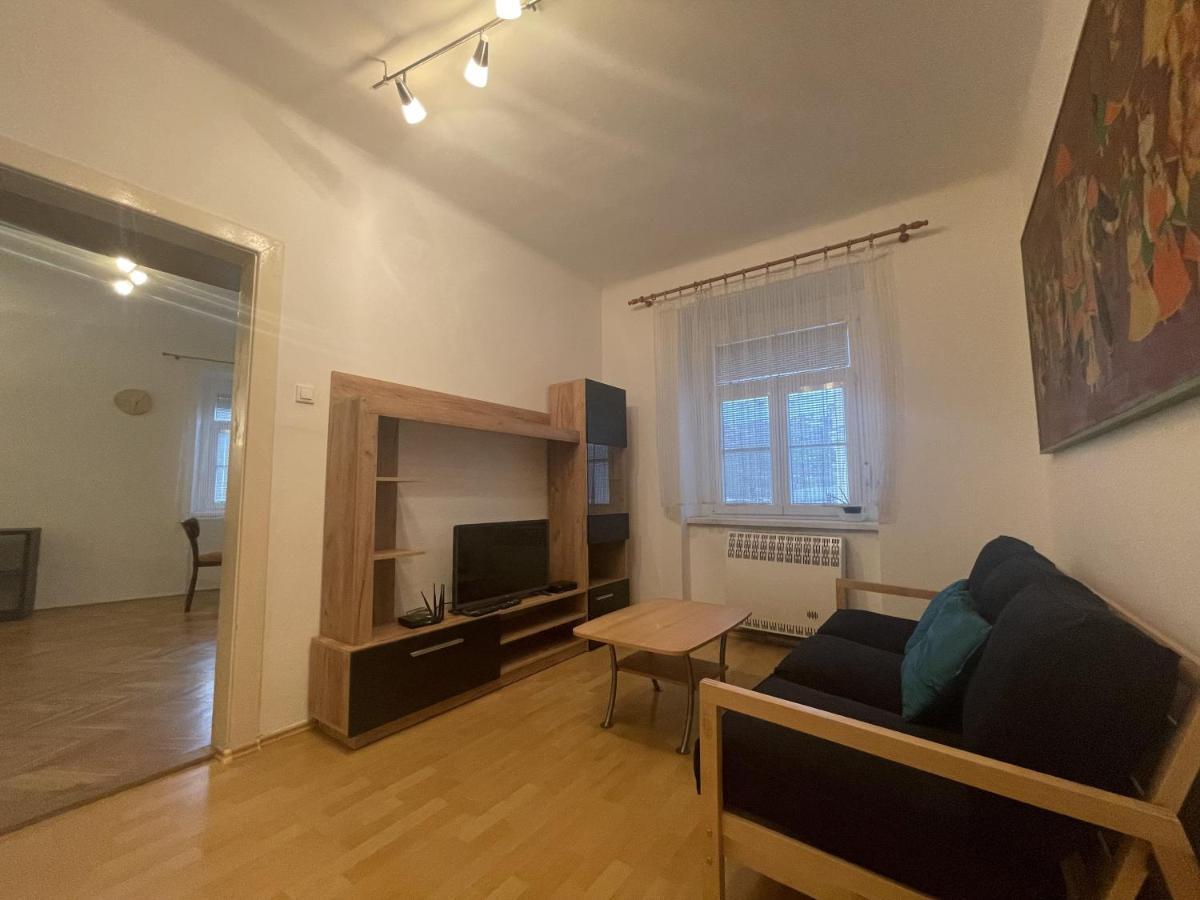 Orient Express Istanbul By Zazi Apartment Bratislava Bagian luar foto