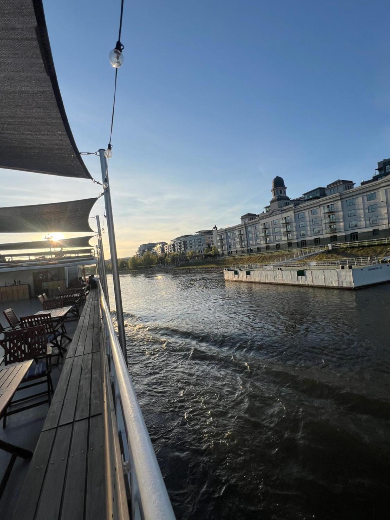 Orient Express Istanbul By Zazi Apartment Bratislava Bagian luar foto